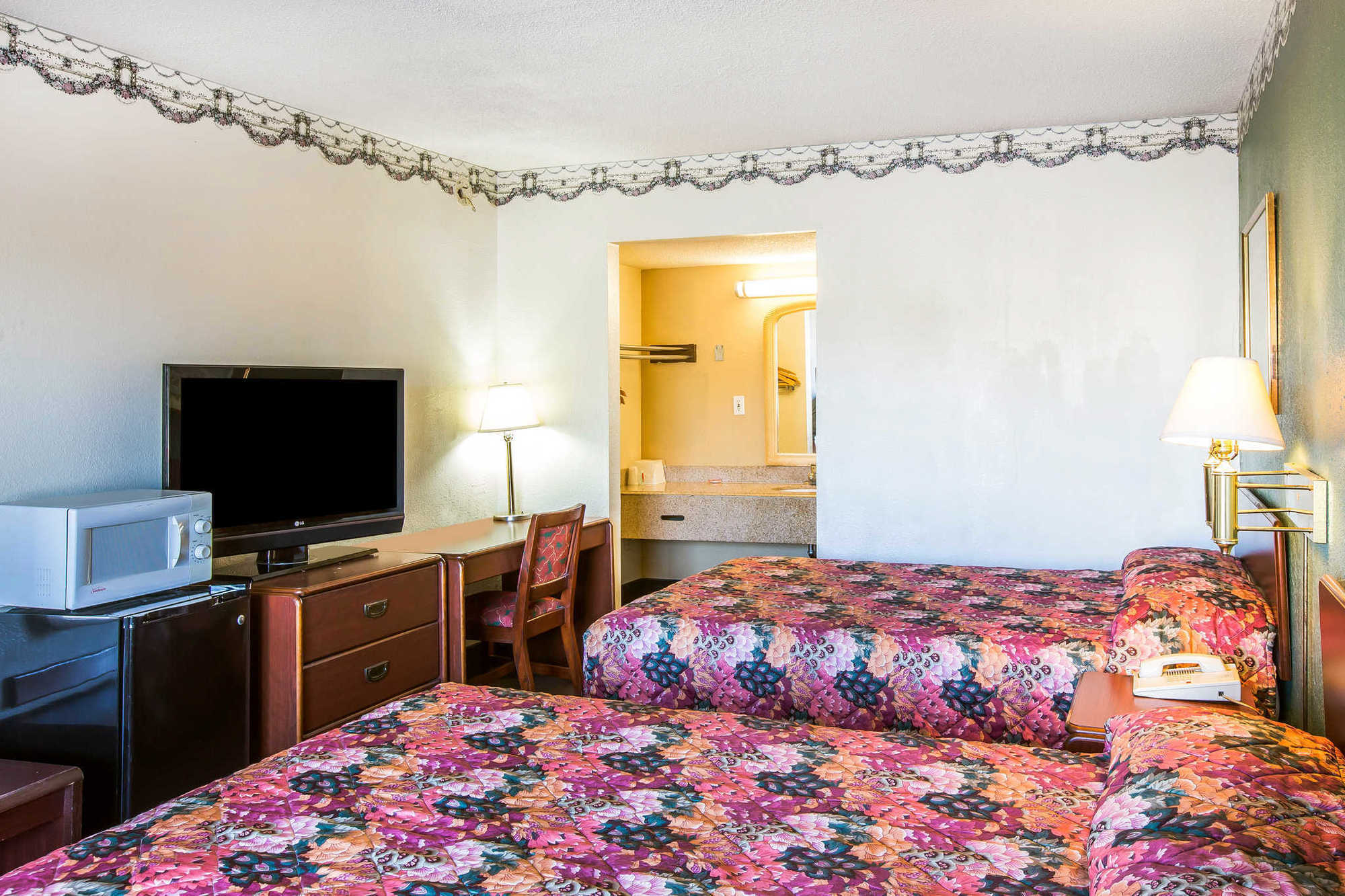 Relax Inn Milledgeville Δωμάτιο φωτογραφία